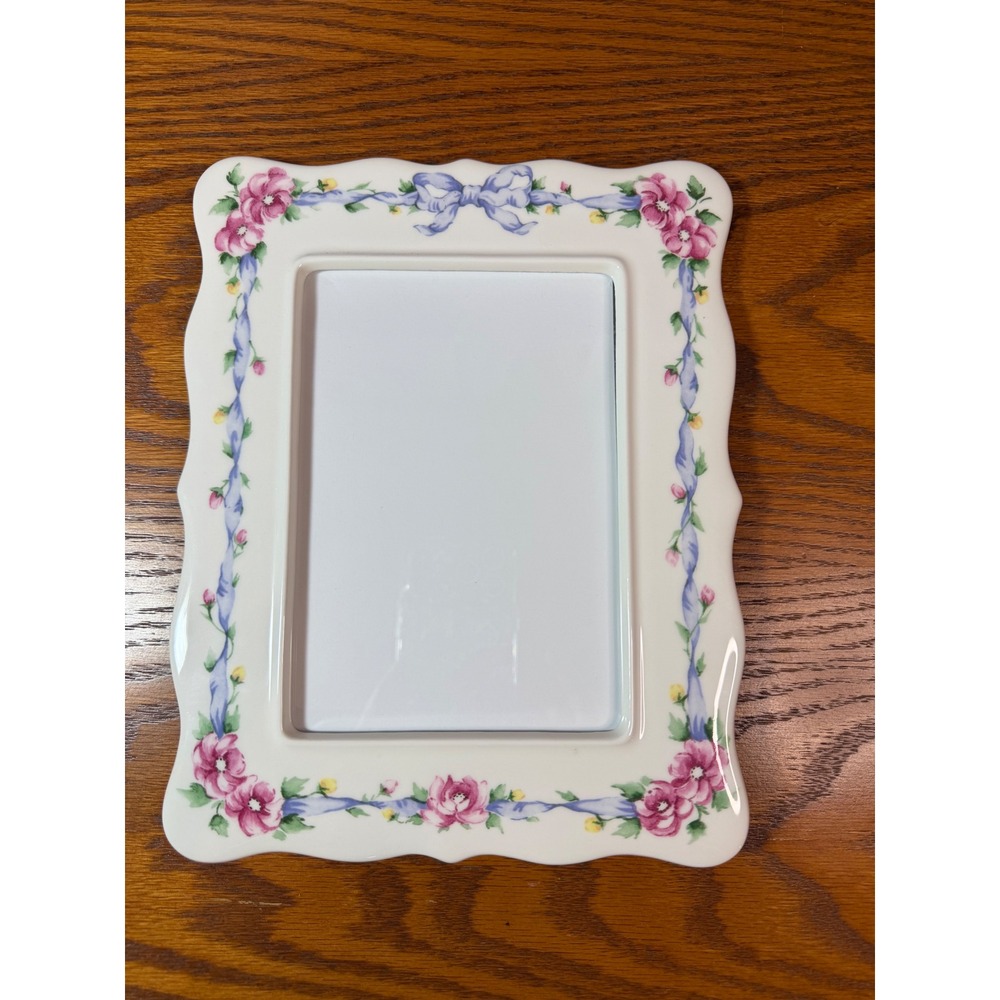 Vintage Ceramic Floral Picture Frame Pink Roses Blue Ribbon Scalloped Edge 5x7 - Picture 6 of 6